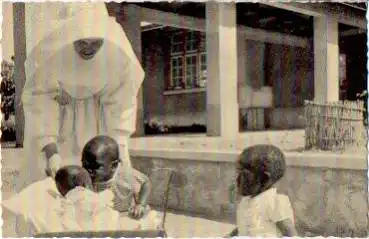 Belgisch Kongo Nonne mit Kindern *ca. 1930