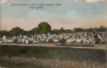 Nigeria Lagos Mohammedans on their praying ground Mohammedanter beim Beten *ca.1910