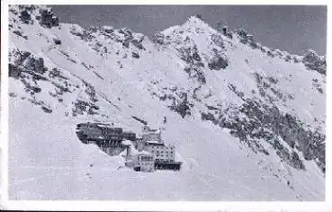 82475 Schneefernerhaus mit Zugspitzgipfel Winter o  ca. 1942