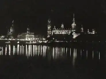 Dresden, Blick von der Marienbrücke, Frauenkirche o ca. 1970