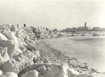 Warnemünde im Winter o 20.12.1966