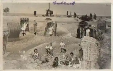 17419 Ahlbeck Strandkörbe Strandmode gebr. ca. 1930