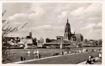Frankfurt Main mit Dom o 30.12.1957