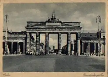 Berlin Brandenburger Tor Doppeldeckeromnibus o 10.8.1944