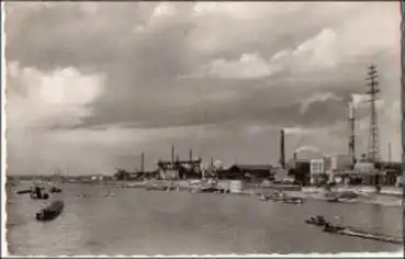 Duisburg Industriegebiet Am Rhein, gebr. ca. 1950