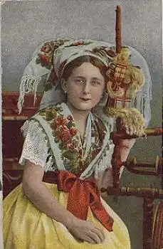 Spreewälderin mit Spinnrad, * ca. 1910