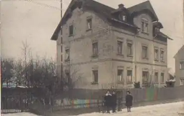 08396 Waldenburg Hausansicht mit Kindern Echtfoto gebr. 8.3.1922