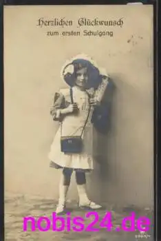 Erster Schulgang Mädchen mit Zuckertüte Ranzen Glückwunschkarte o 1913