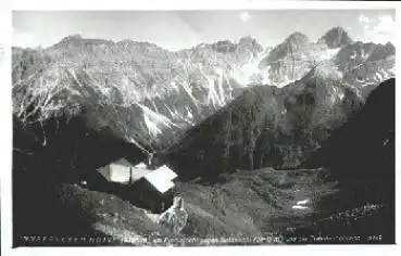 Innsbrucker Hütte am Pinnisjöchl gegen Goldkappl Tribulaungruppe o 30.7.1939