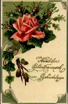 rote Rose mit Knospen und Efeublätter Geburtstags Prägekarte o ca. 1910