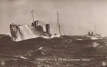 Torpedoboot S. 145 bei schwerem Wetter * ca. 1915