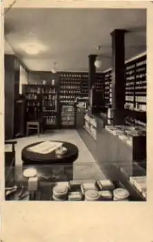 Apotheke Innenansicht o 28.17.1937