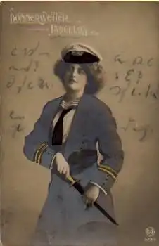 Frau in Uniform mit Säbel Serienkarte Nr. 529/4 gebr. ca. 1910