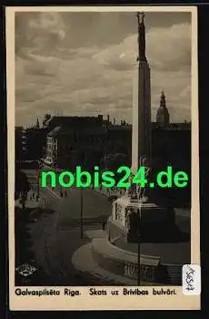 Riga Galvaspilseta Straßenansicht mit Denkmal  *ca. 1950