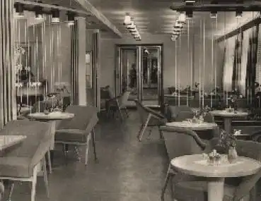 Passagierschiff TMS "Fritz Heckert" Tagescafe Innenansicht * um 1975