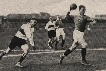 Olympische Spiele 1936 Handball Der Torwurf Polizei Berlin gegen Hindenburg Allenstein