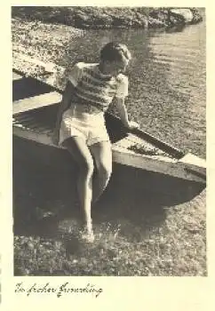 Junge Frau Boot "zu froher Erwartung" * ca. 1940