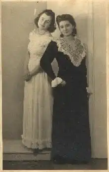junge Mädchen Echtfotokarte * ca. 1930