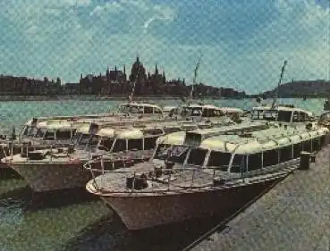 Budapest Donauschiffe  o ca. 1980