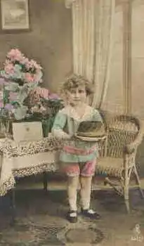 Kind mit Geburtstagskuchen Seienkarte 4617/1 gebr. 5.6.1919