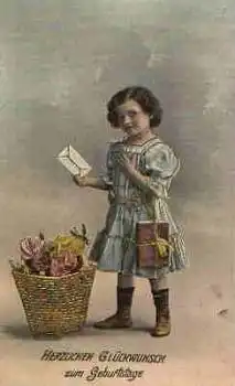 Mädchen mit Brief Goldschnitt Geburtstagskarte o 26.2.1915