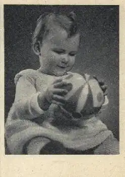 Mädchen mit Ball * ca. 1930