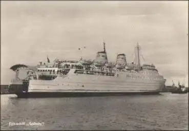 Ostseefährschiff "Saßnitz" mit offener Luke, * ca. 1965