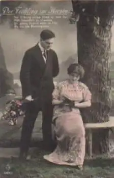 Liebespaar Frau lesend "Frühling im Herzen" Serie 582/1 * ca. 1910