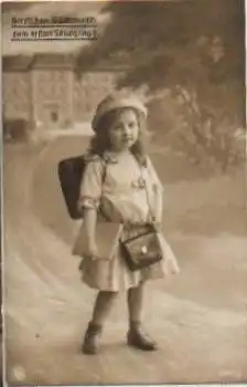 Schulanfang, Mädchen mit Fibel, Serienkarte Nr. 247/3, o 15.04.1917