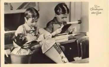 Jungen mit Rechenschieber, Schultüten, gebr. ca. 1955