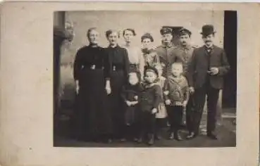 Deutscher Soldat mit Familie 1. WK. gebr. 29.1.1918