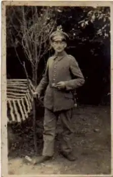 Deutscher Soldat mit Seitengewehr 1. WK Echtfoto * ca. 1915