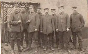 Militaer 1. WK. Gruppe Soldaten Echtfoto  * ca. 1915