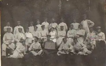 Militaer 1. WK. Lazarett Echtfoto Akkordeon *ca. 1915