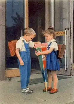 Schulanfang Kinder mit Zuckertüte gebr. ca. 1960