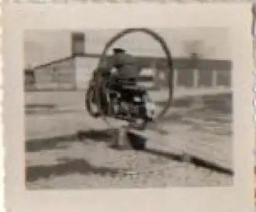 Deutsche Wehrmacht Kradmelder Privatfoto (5,4, x 6,4) *ca.1940