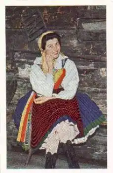 Mädchen in Untergailtaler Festtracht Österreich * ca. 1950