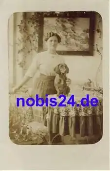 Dackel und Frauchen *ca.1920
