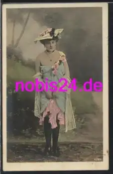 Mädchen mit Hut *ca.1910