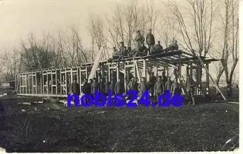 Deutsche Soldaten 1.Weltkrieg Arbeit beim bau einer Unterkuf *ca.1917