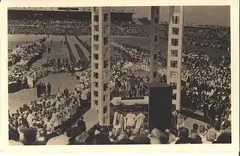 Völkermesse im Prager Stadion * 1935