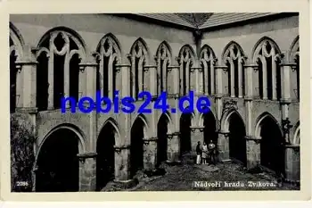 Nadvori hradu Zvikova *ca.1950