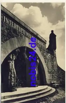 Mohyla Miru *ca.1950