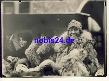 Damen in Pelzen Mode Großfoto 180 x 130 mm um 1930