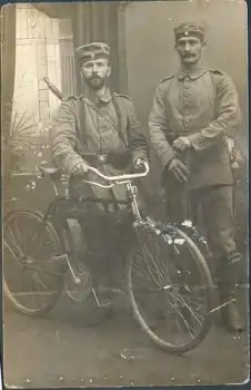 Militärradfahrer 1.WK Echtfoto Karte gebr. ca. 1917