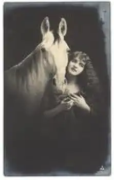 Frau mit Pferd gebr. ca. 1918