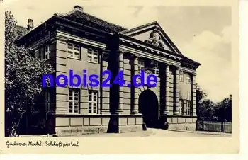 18273 Güstrow Schlossportal o 1945