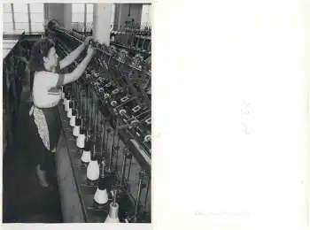 Hohenstein-Ernstthal Weberei Strickmaschine Einrichtung Großfoto 17,5  x 12,5 cm  um 1950