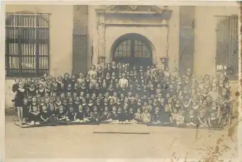 08606 Oelsnitz Vogtland Mädchenschule Sportunterricht Klassenfoto um 1930