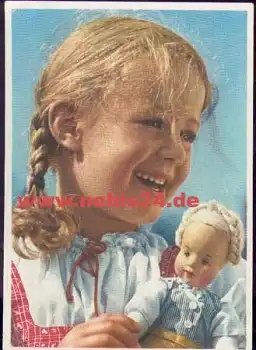 Mädchen mit Puppe *ca. 1950